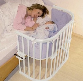 cok-farkli-ve-modern-bebek-besik-modelleri